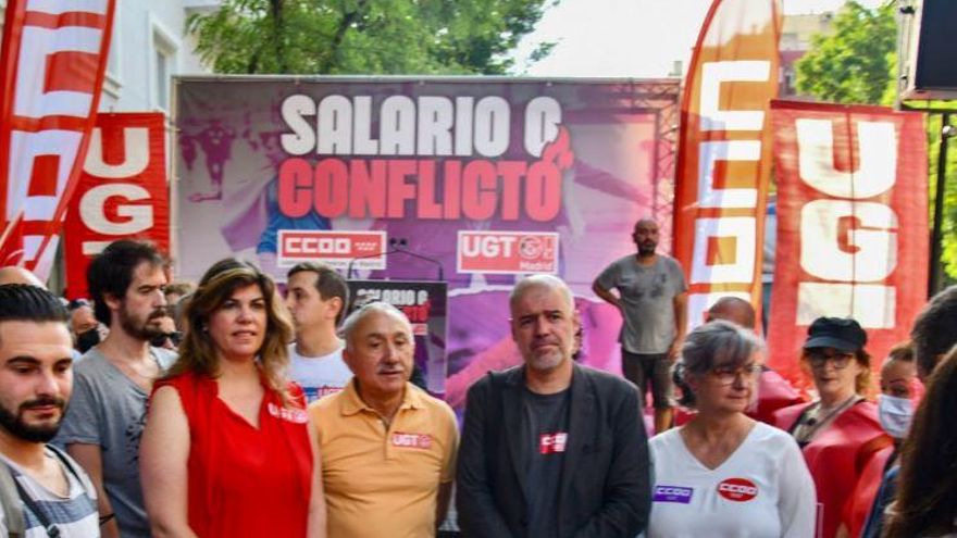 CCOO y UGT reclaman una subida salarial y advierten de un otoño tenso