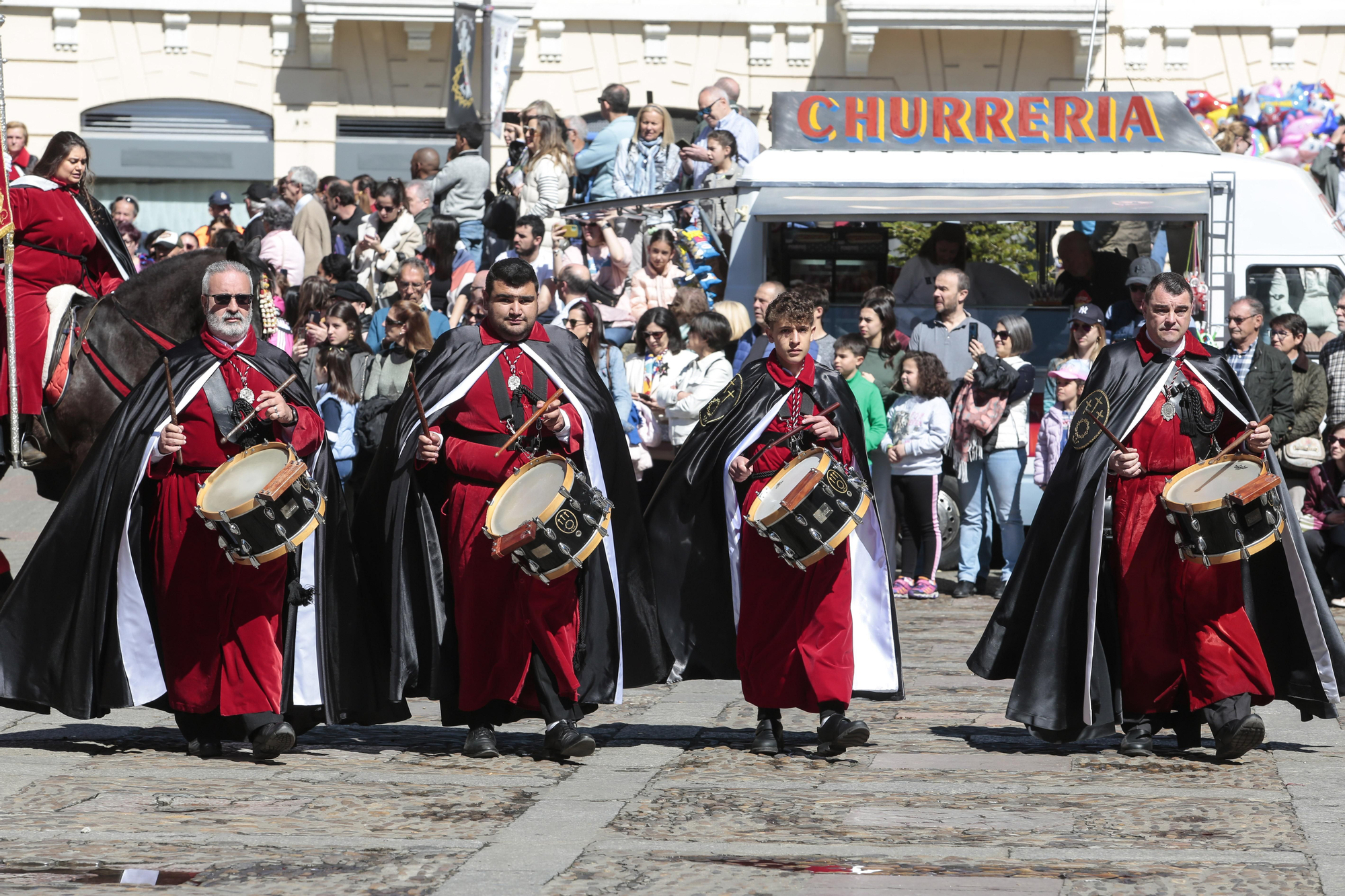Más que Siete Palabras en el Pregón a Caballo de la Semana Santa de León