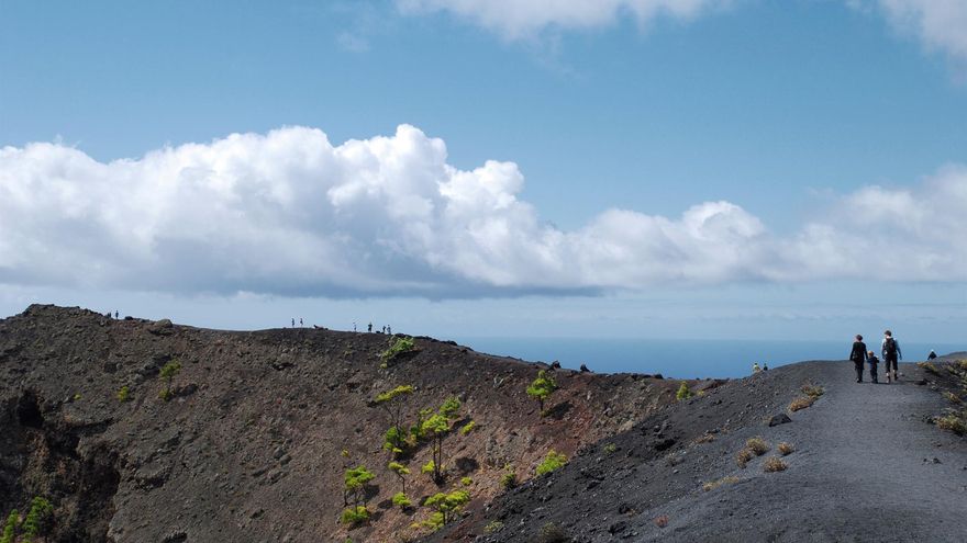 Cráter del volcán Tenguía, en La Palma