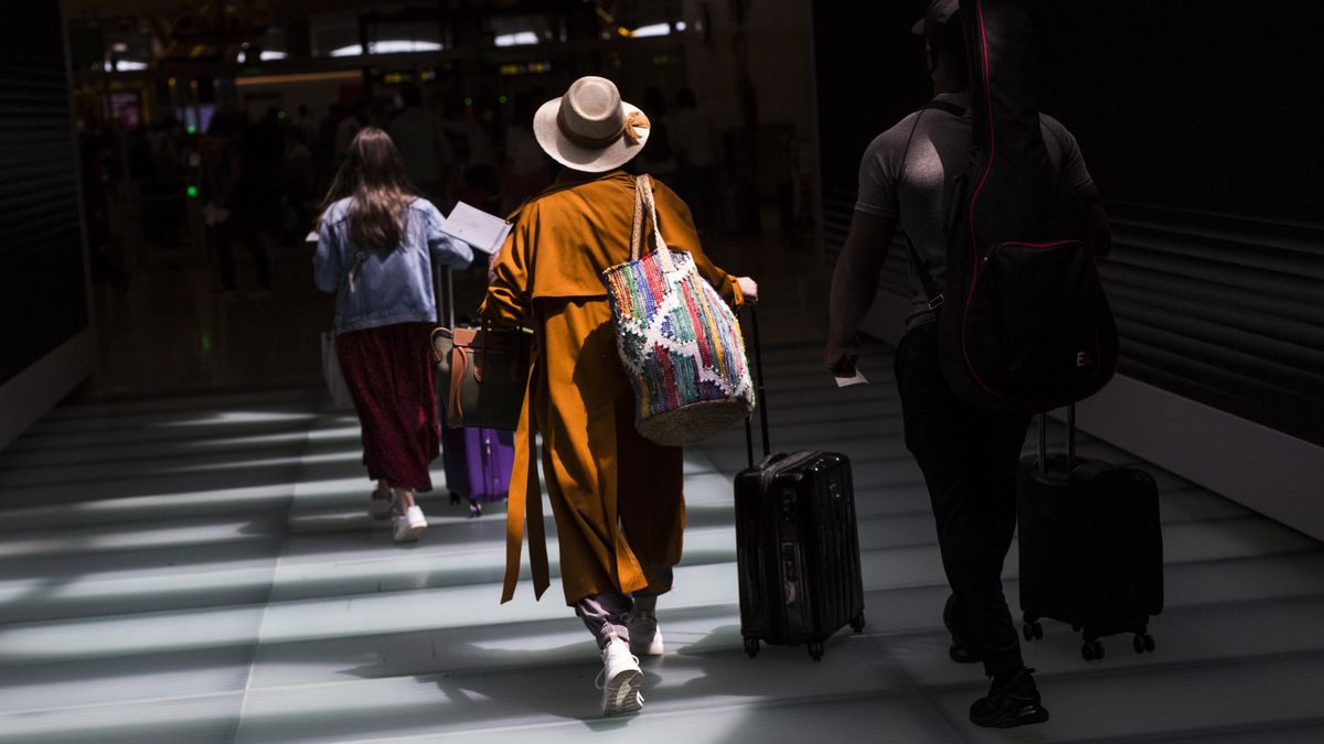 Los viajes del Imserso cántabro' arrancan con polémica: Las agencias de viajes exige suspender el "controvertido" convenio del Gobierno de Cantabria