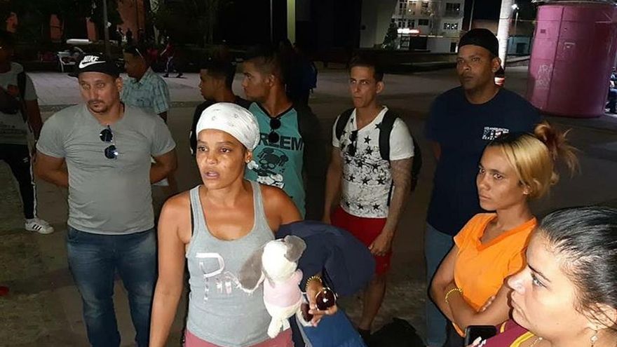 Cientos de cubanos emprenden "viacrucis migrante" desde el sureste de México