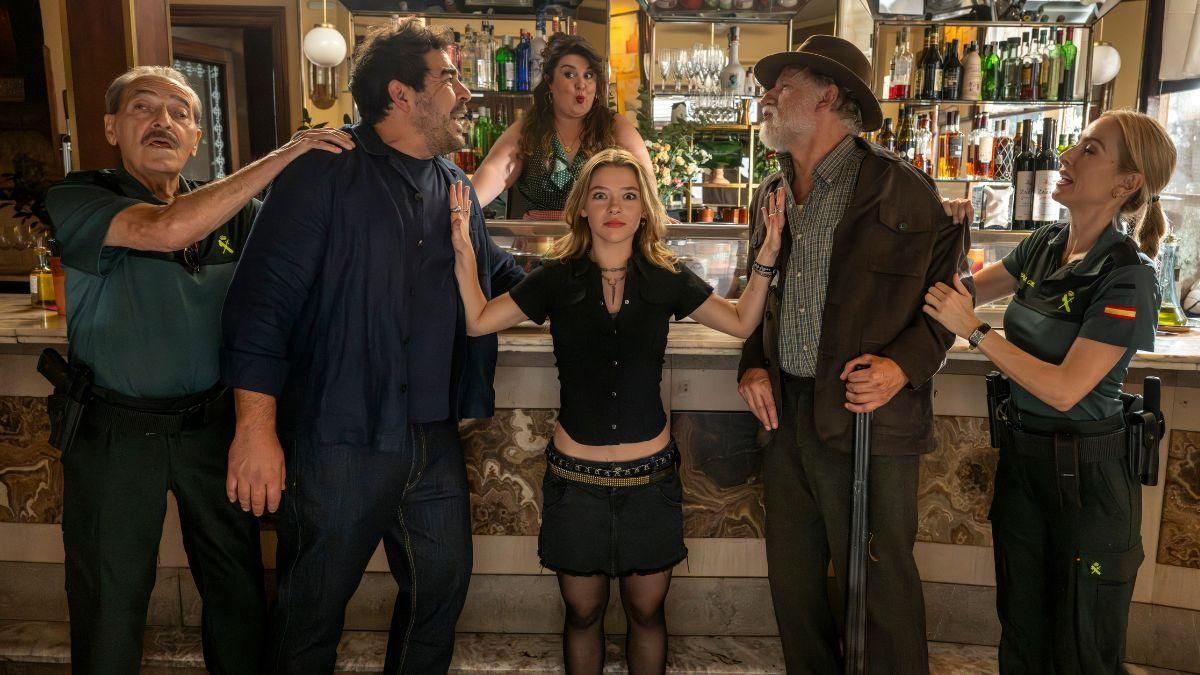 Disney+ anuncia su nueva serie 'Olivia' y desvela las primeras imágenes con Pablo Chiapella, Lalachus y su elenco