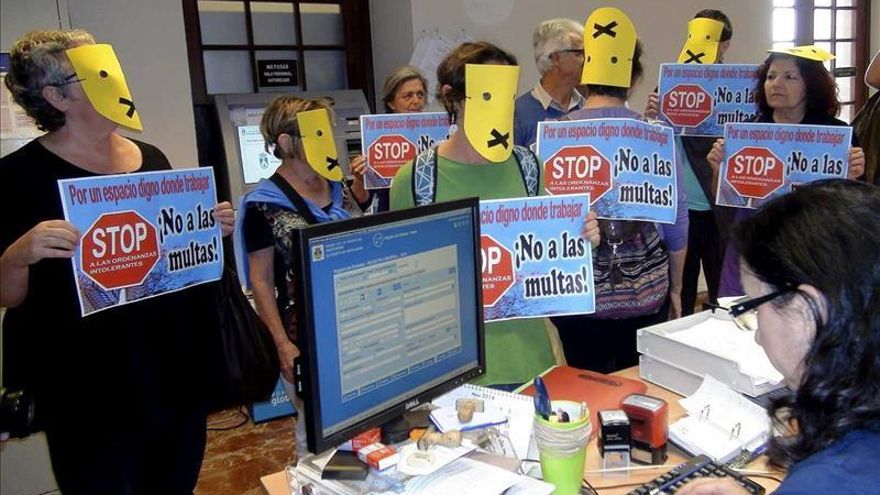 Prostitutas de El Puerto se rebelan contra multas por trabajar en la calle