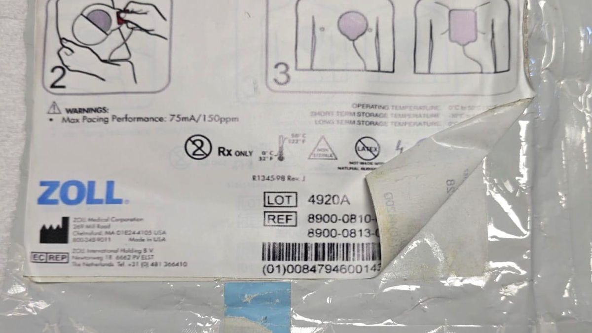 Caso Parches: aparece otro desfibrilador infantil caducado y con la fecha falseada en una base de ambulancias en Tenerife