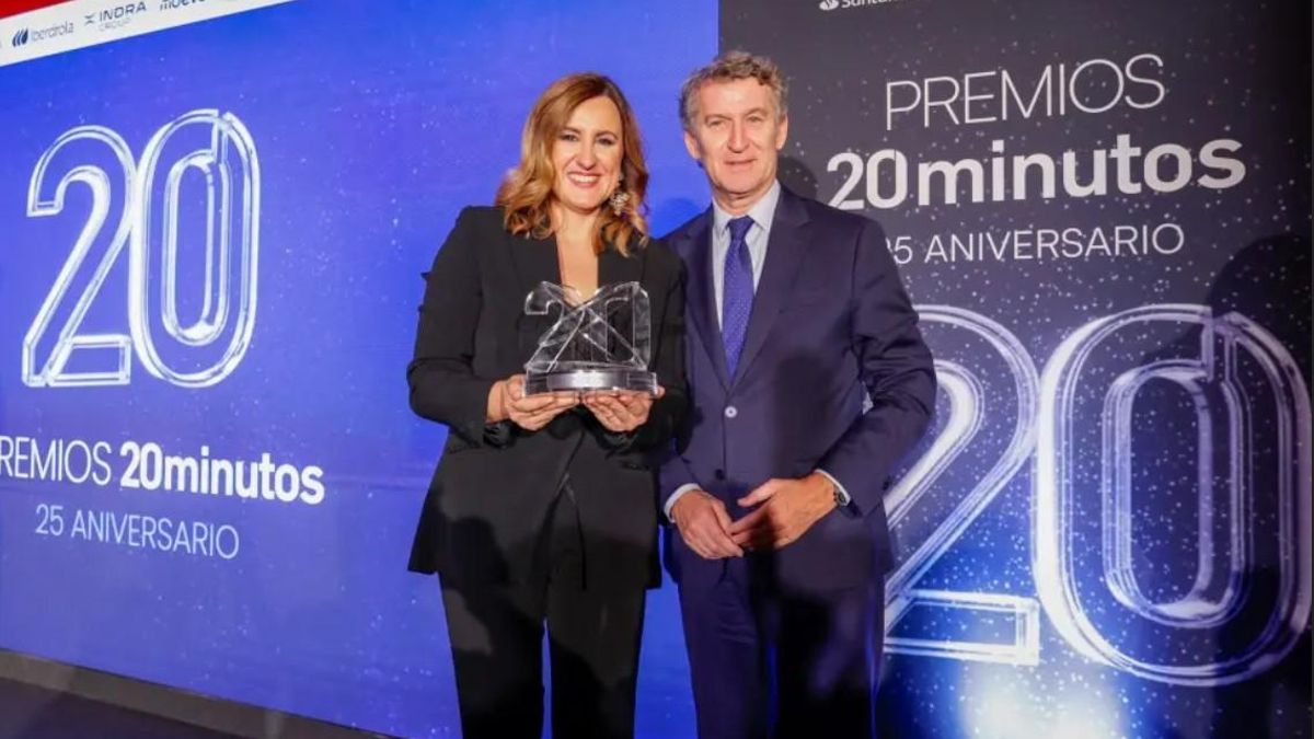 The president of the PP, Alberto Núñez Feijóo, with the mayor of València, María José Català, at the 20 Minutes Awards.