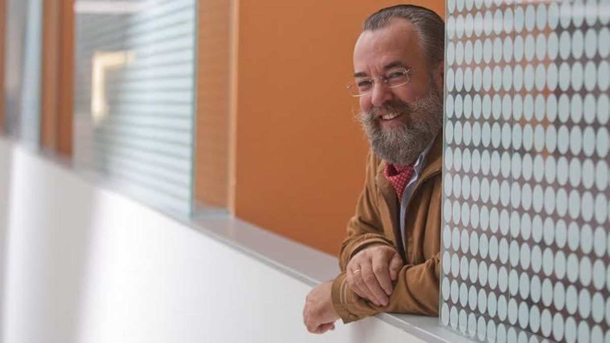 El catedrático Javier Tourón propone en un libro "la vuelta a un modelo educativo centrado en el alumno"