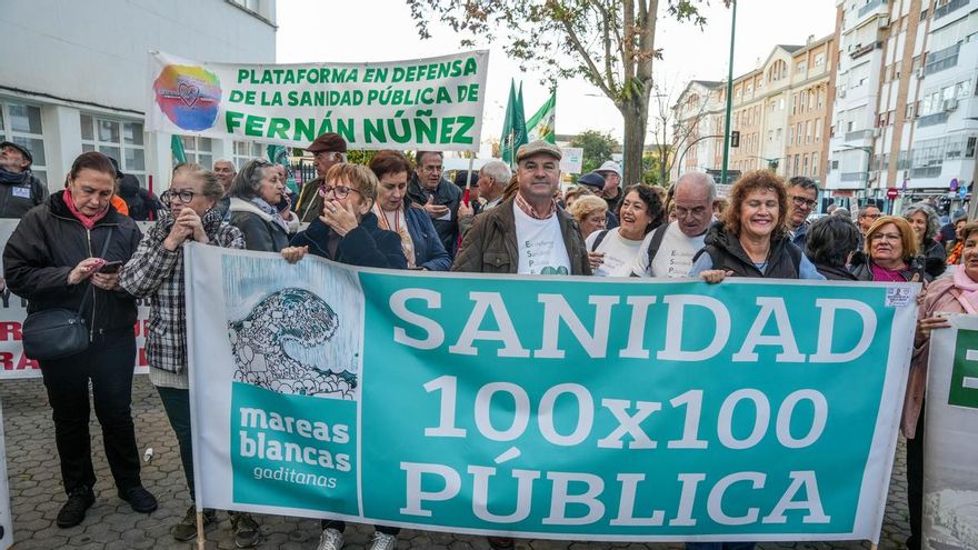 El PP de Moreno da un volantazo y acepta tramitar una iniciativa popular que enmienda su propio modelo sanitario
