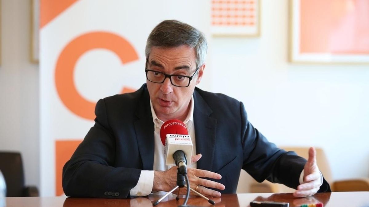 Ciudadanos contacta con el Gobierno para reactivar el Pacto Antitransfuguismo tras sufrir deserciones en sus filas