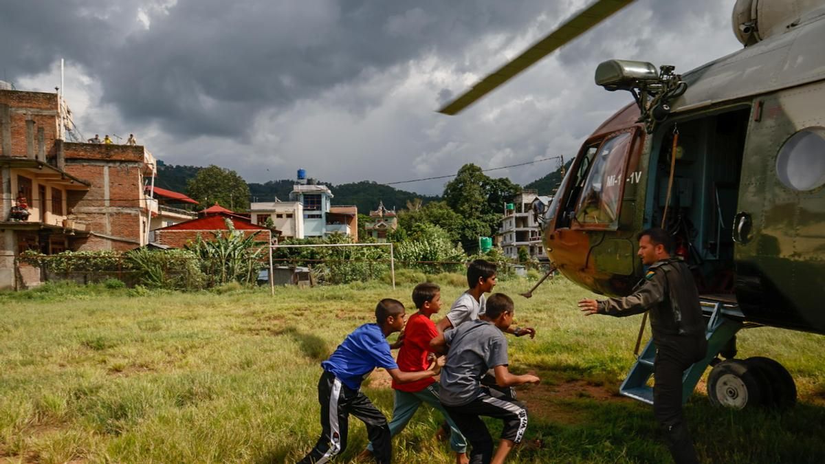 Nepal localiza a uno de los tres españoles desaparecidos tras la fuerte riada