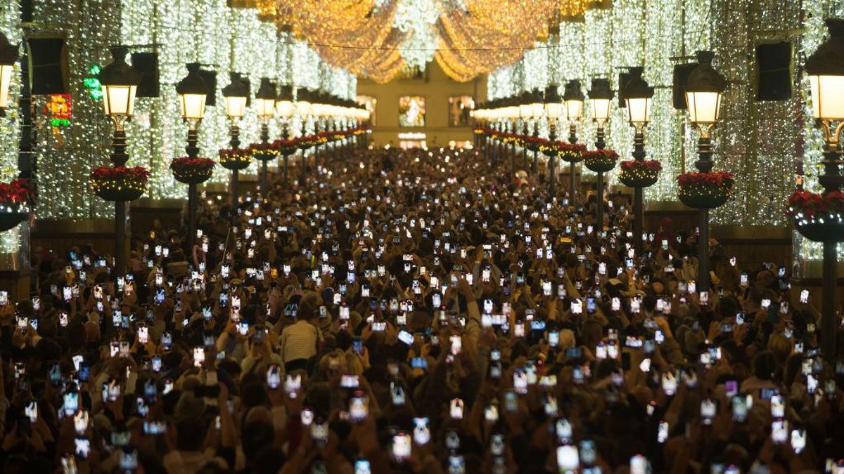 El espíritu de la ansiedad o cualquier tarde navideña en la calle Larios de Málaga.