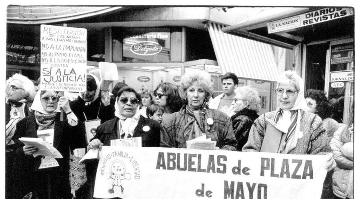 Navarra distingue a la asociación argentina ‘Abuelas de la Plaza de Mayo’ por su trabajo por la memoria