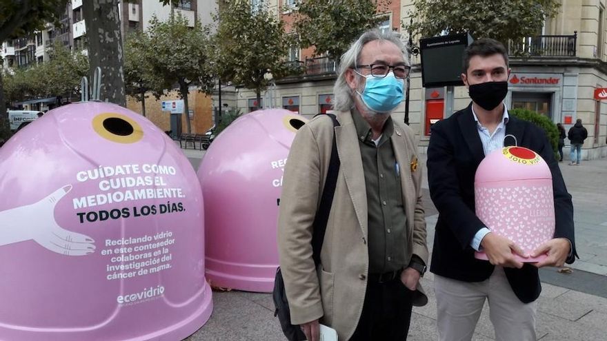 Logroño cuenta con cuatro contenedores rosas contra el cáncer de mama