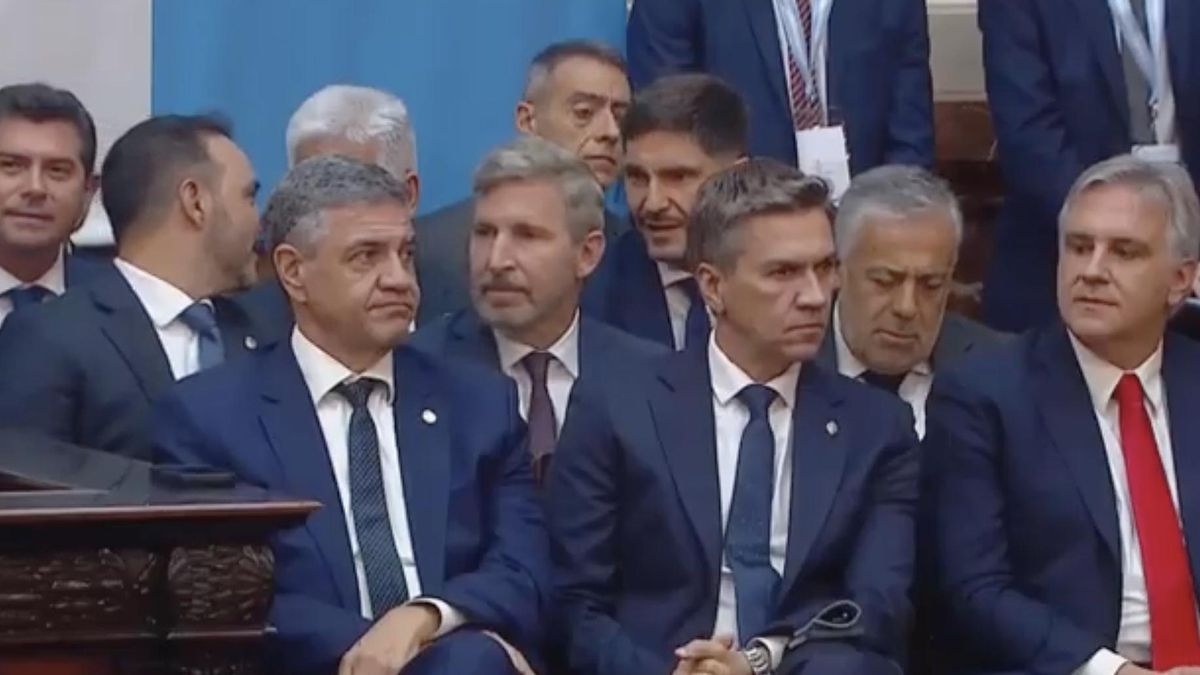 Los gobernadores aliados en el palco de invitados, a la izquierda de Milei.