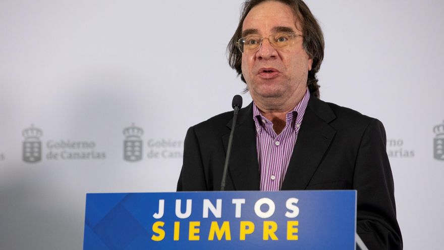 El presidente de la Asociación Española de Vacunología ve viable tomar medidas para la Semana Santa sin cerrar Canarias