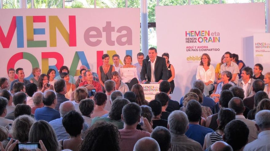 Otegi propone a PNV y Podemos diálogo para lograr un "acuerdo de país" sobre cuestiones sociales y soberanía