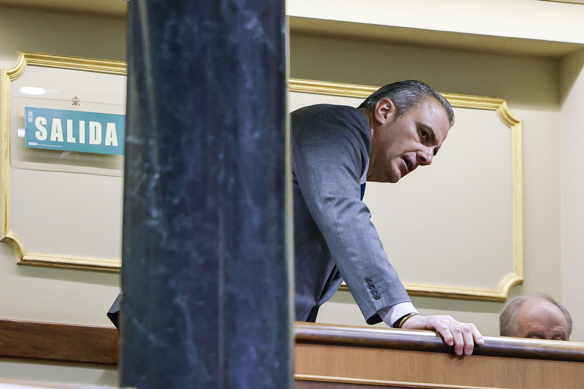 Javier Ortega Smith, exiliado en el Grupo Mixto en la última fila del hemiciclo.