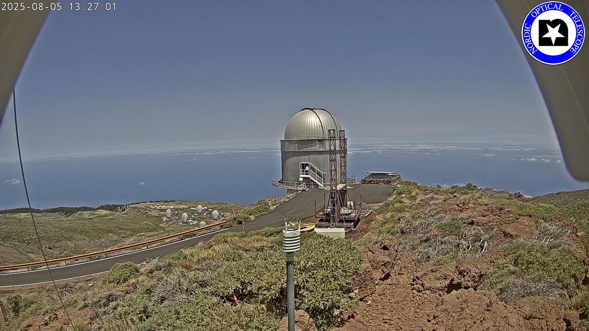 Imagen de las cumbres de La Palma captada  este martes de la webcam del Telescopio Óptico Nórdico (NOT por su siglas en inglés).