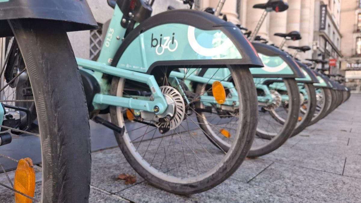 Ruedas de las Bizis de Zaragoza desgastadas