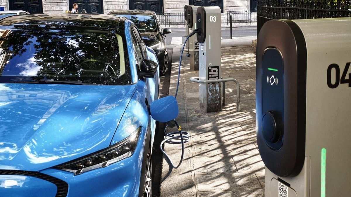 Las ventas de vehículos eléctricos se disparan en Francia hasta el 38% del mercado