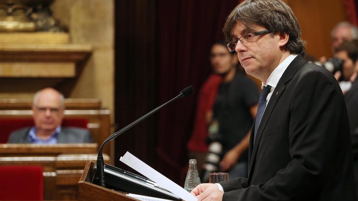 Puigdemont cree que el PSOE ha validado la "política de confrontación" de PP y C's