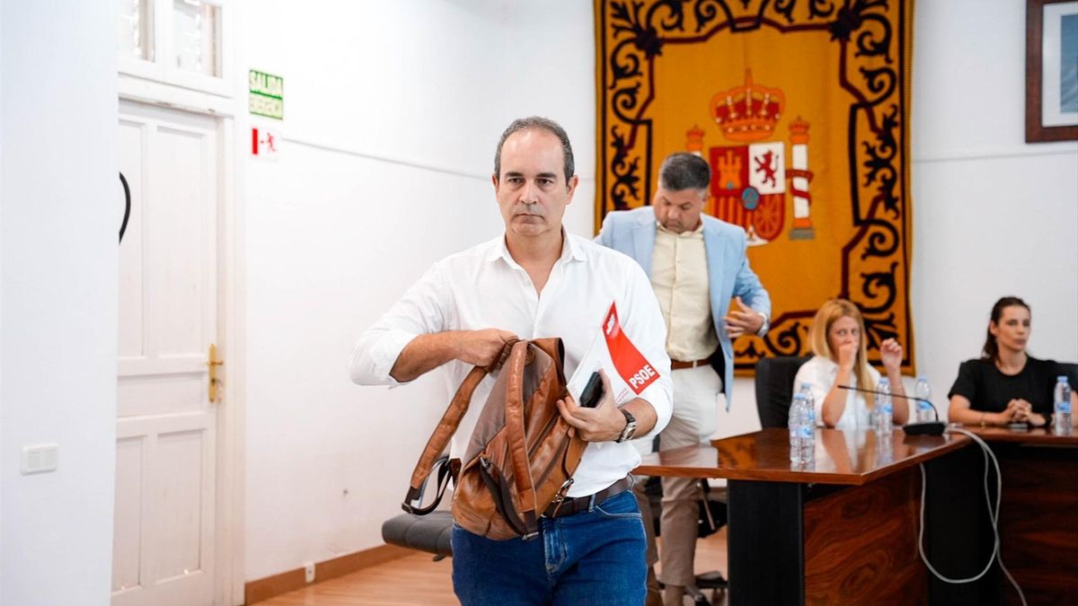 José Luis Amérigo abandona el Pleno del pasado 7 de julio