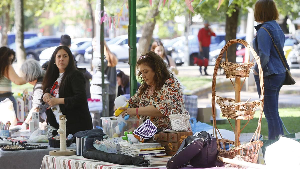 Jornada de sensibilización a la ciudadanía para la adopción de animales de compañía