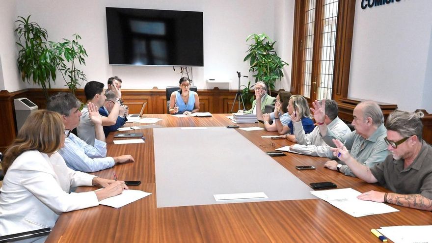 Igual: "Los datos demuestran que Santander está destinando más recursos a cada ciudadano y tiene menos deuda"