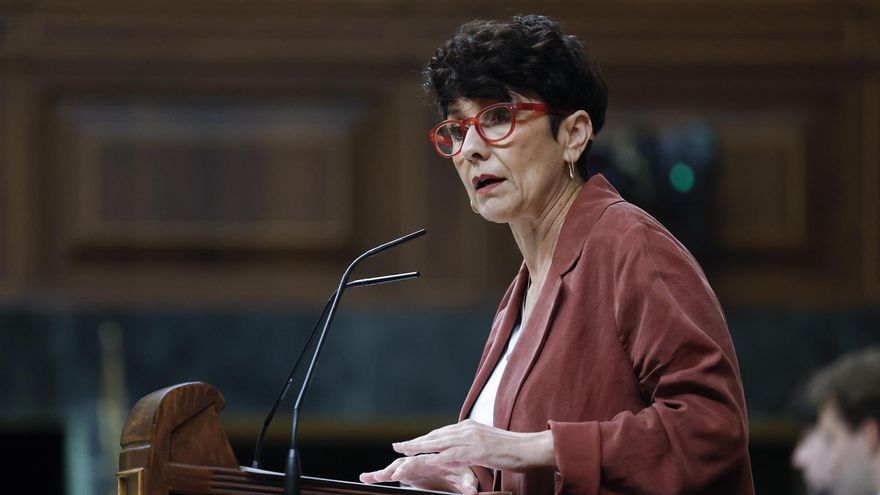 La diputada del PNV, Maribel Vaquero durante la sesión de control al Gobierno que se celebra en el Congreso este miércoles. EFE/Chema Moya
