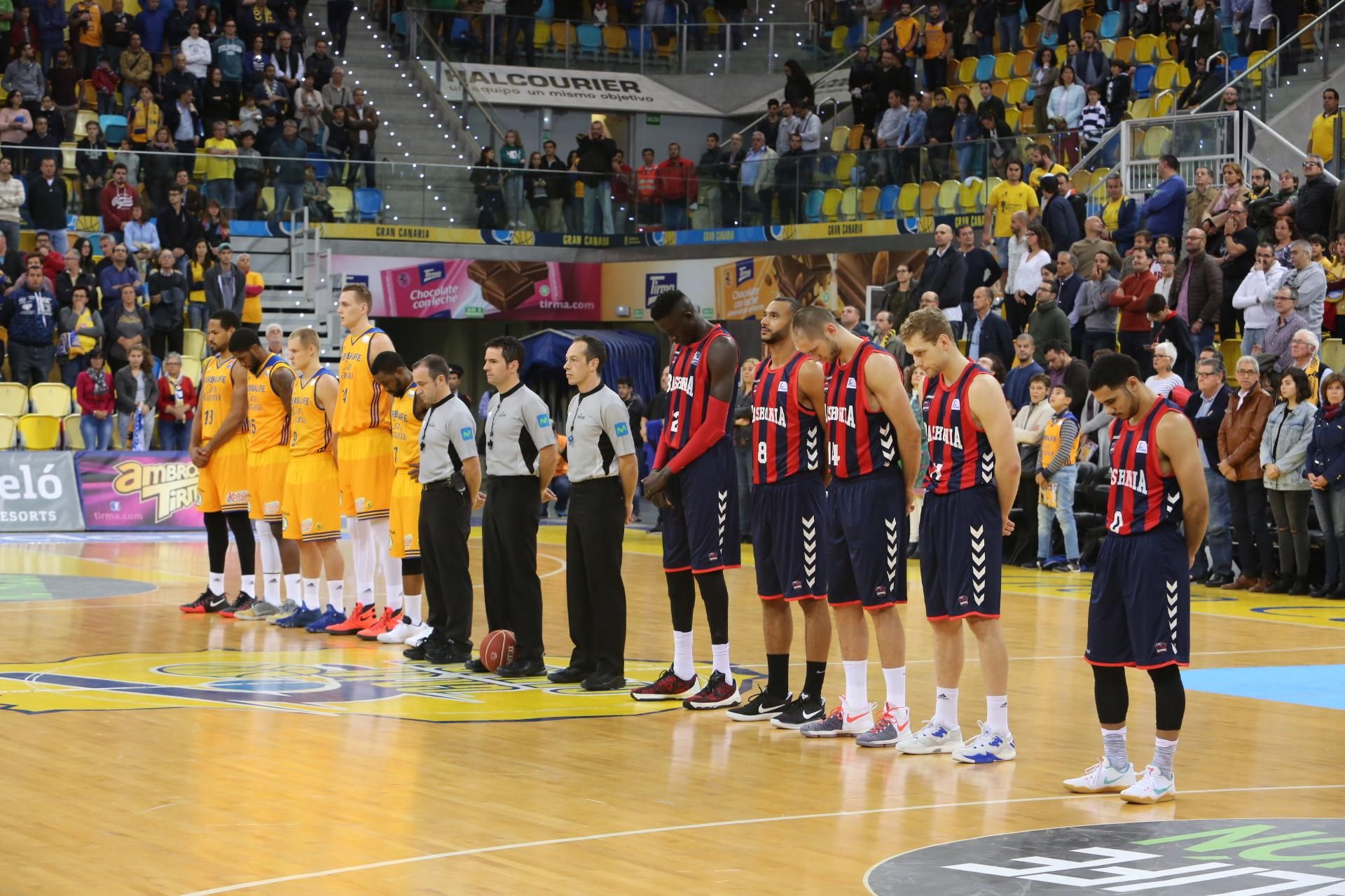 Imágenes del encuentro entre el Herbalife Gran Canaria y el Saski Baskonia. Alejandro Ramos.