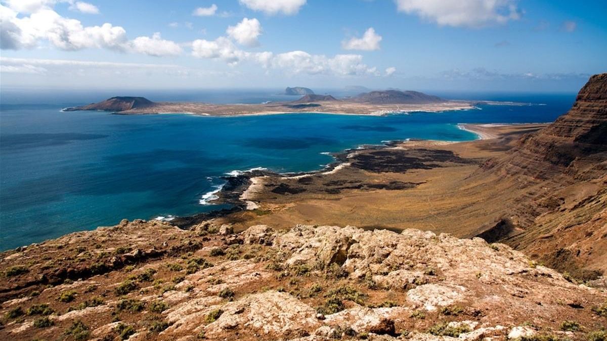 Así es el Geoparque de Lanzarote, un impresionante enclave natural reconocido por la UNESCO por buenas prácticas