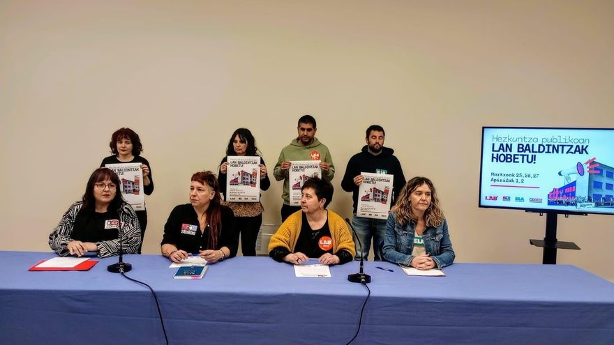 Los sindicatos de la enseñanza pública convocan otros cinco días de huelga y piden el mismo trato que la Ertzaintza