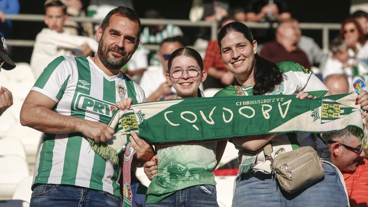 Grada Blanquiverde del Córdoba CF - CD Mirandés