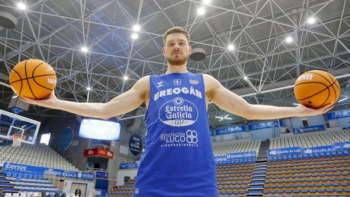 La Laguna Tenerife se refuerza con Arturs Kurucs