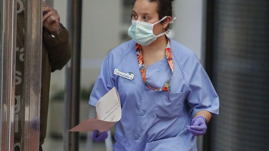 Una sanitaria en el hospital
