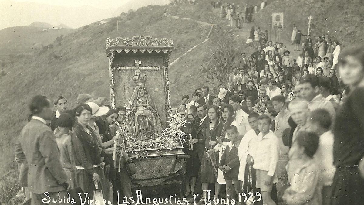 La Virgen de las Angustias en rogativa de lluvia, y las nubes “dejaron caer copiosas y fecundantes lluvias”