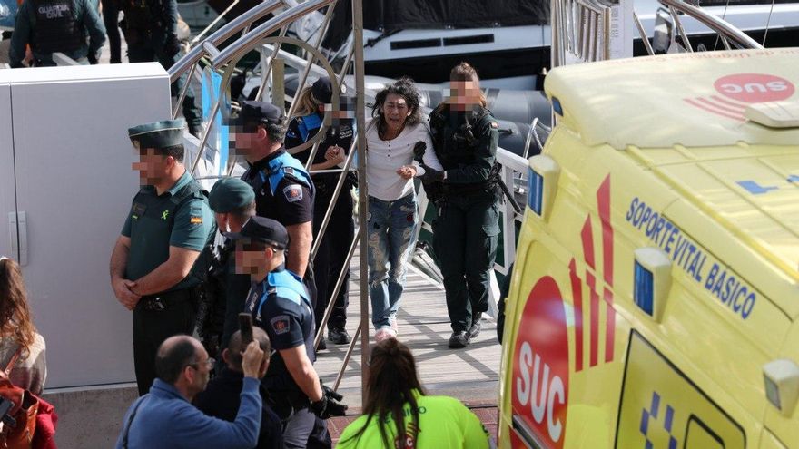Violento desahucio en el Muelle Deportivo de Las Palmas a una anciana de 71 años