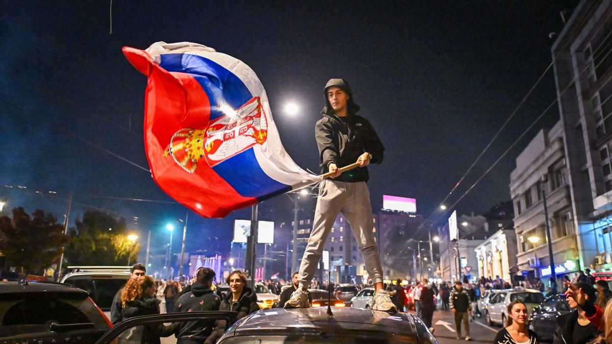 Euforia generalizada en Belgrado tras la derrota de Vucic, el 26 de octubre de 2026.