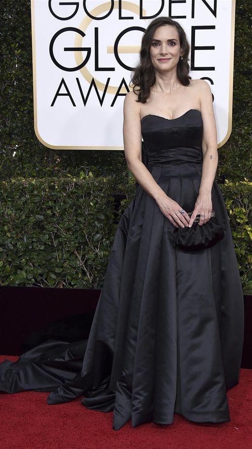 Wynona Ryder ('Stranger Things') de negro