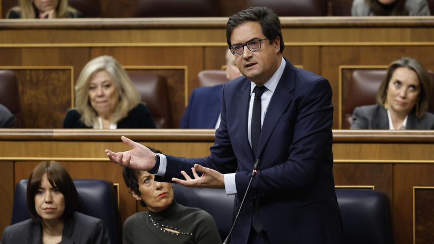 Óscar López, about Muface: “We are contributing 1,000 million euros more from all citizens to finance the private insurance of one and a half million”