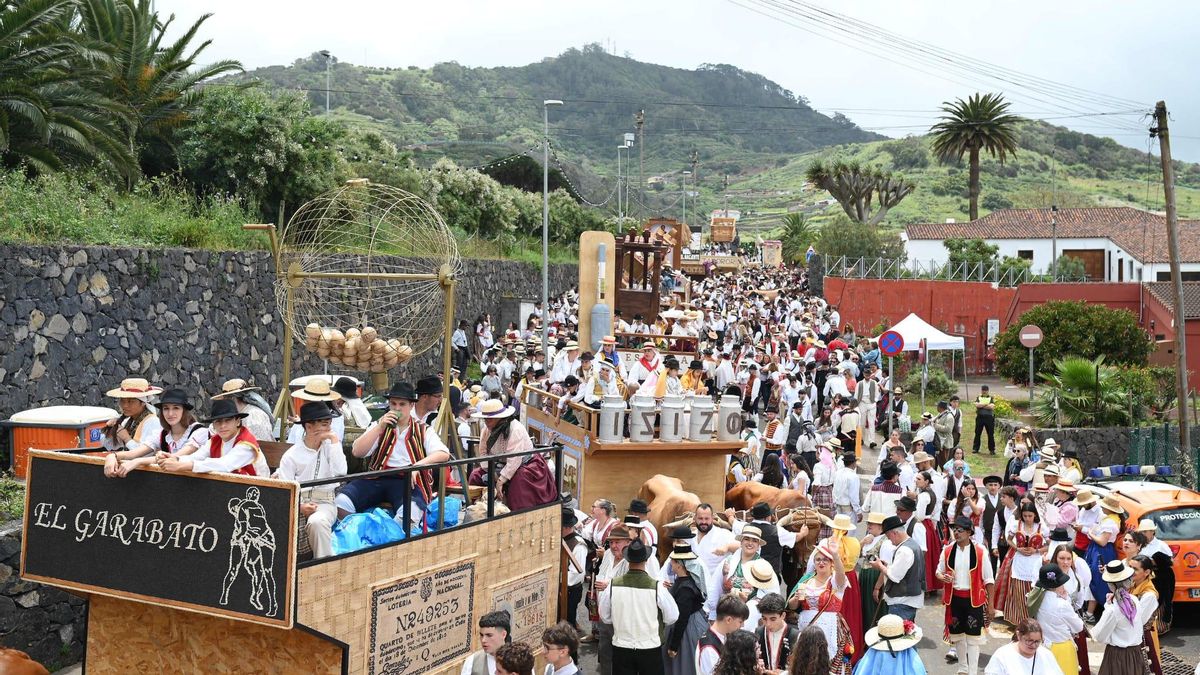 Carros y carretas en la Romería de San Marcos de Tegueste, este domingo.