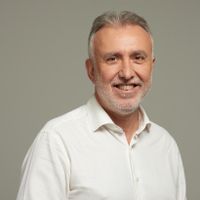 ÁNGEL VÍCTOR TORRES OPINIÓN.jpg