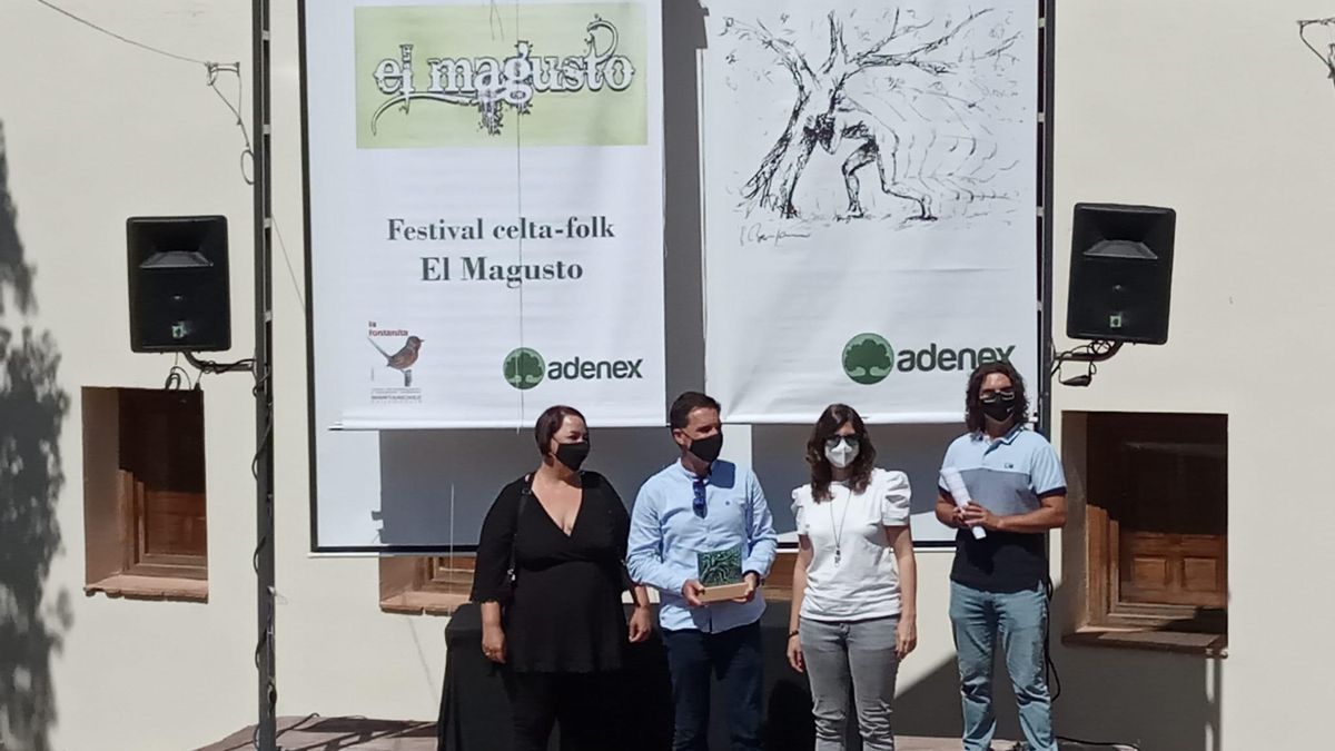 Entrega del premio a El Magusto