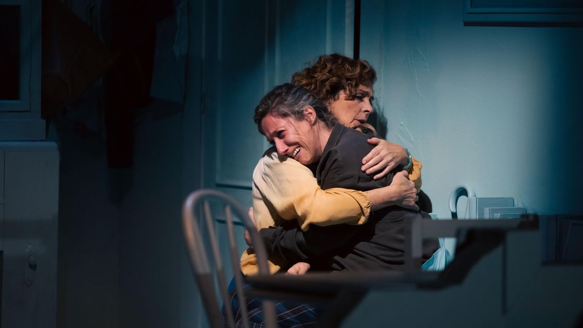 Las actrices Cecilia Freire y Amaia Lizarralde