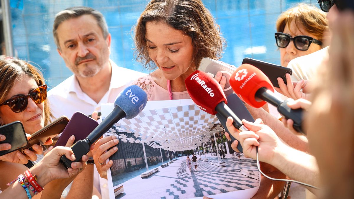 Reyes Maroto muestra su alternativa para dar sombra en Sol