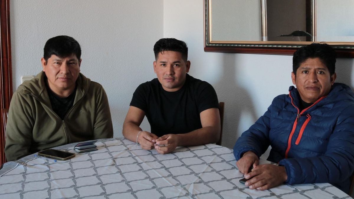 Amenazados de desahucio y expulsión un grupo de empleados del sector energético procedente de Chile: "Nos han engañado"