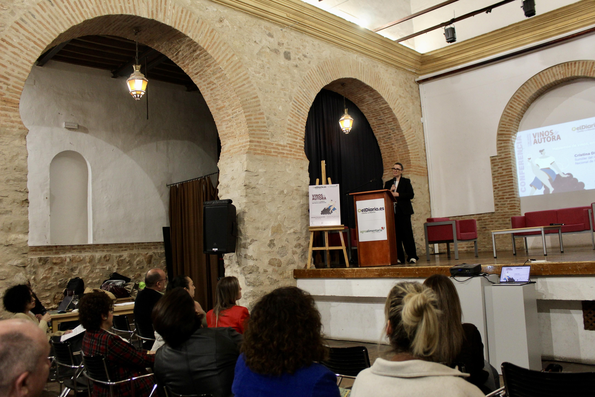Ponencia impartida por la sumiller Cristina Díaz en Vinos de Autora
