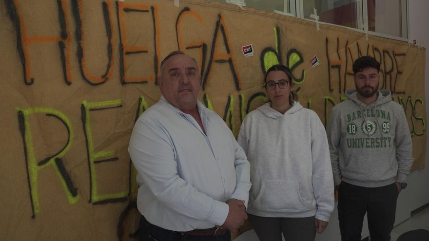 Encierro y huelga de hambre en la grúa municipal de Sevilla: "Llevamos más de tres meses pidiendo que nos escuchen"