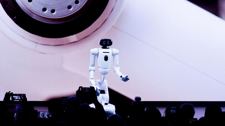 CLOiD, el robot que promete realizar tareas domésticas hace su debut en la feria CES 2026