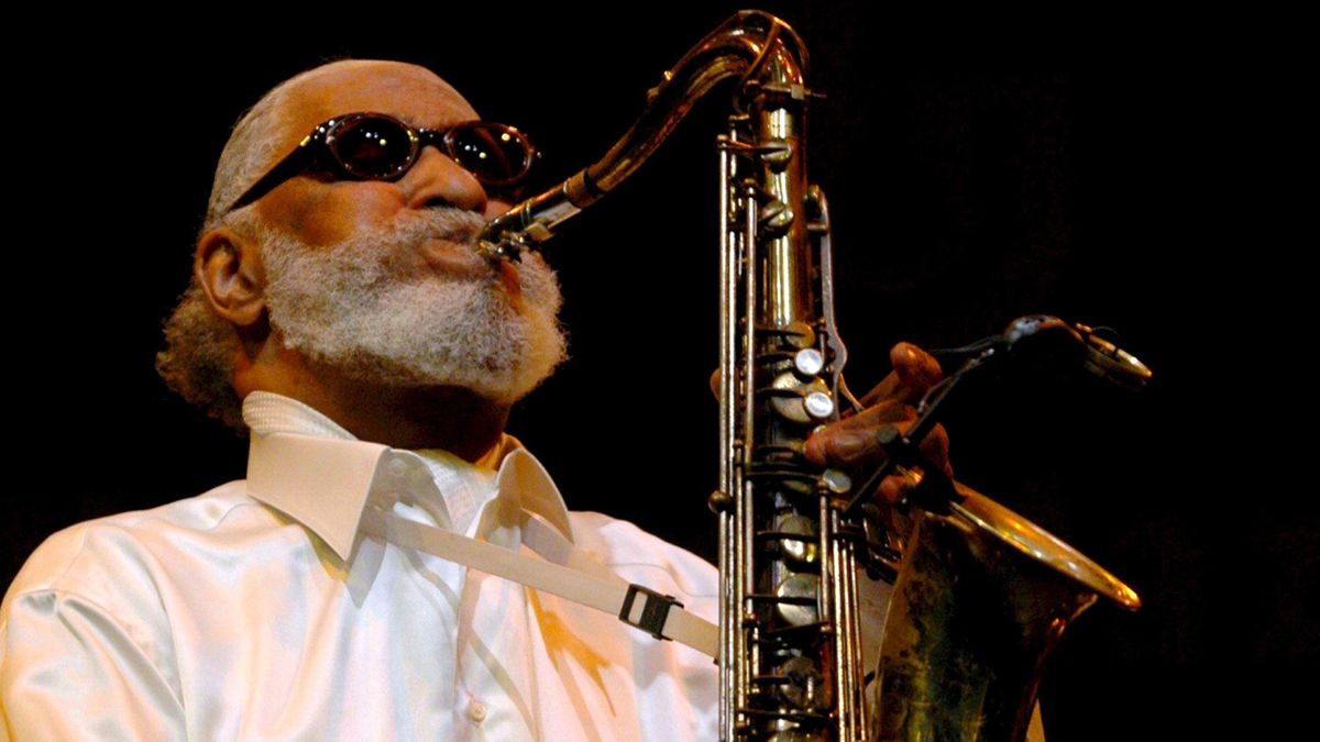 Muere Sonny Rollins, leyenda del jazz y 'coloso del saxofón', a los 95 años
