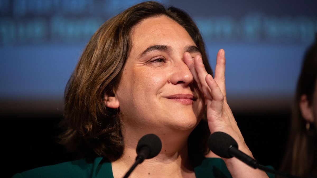 De las lágrimas de Colau a la fiesta inesperada en el PP: el 26M, en imágenes